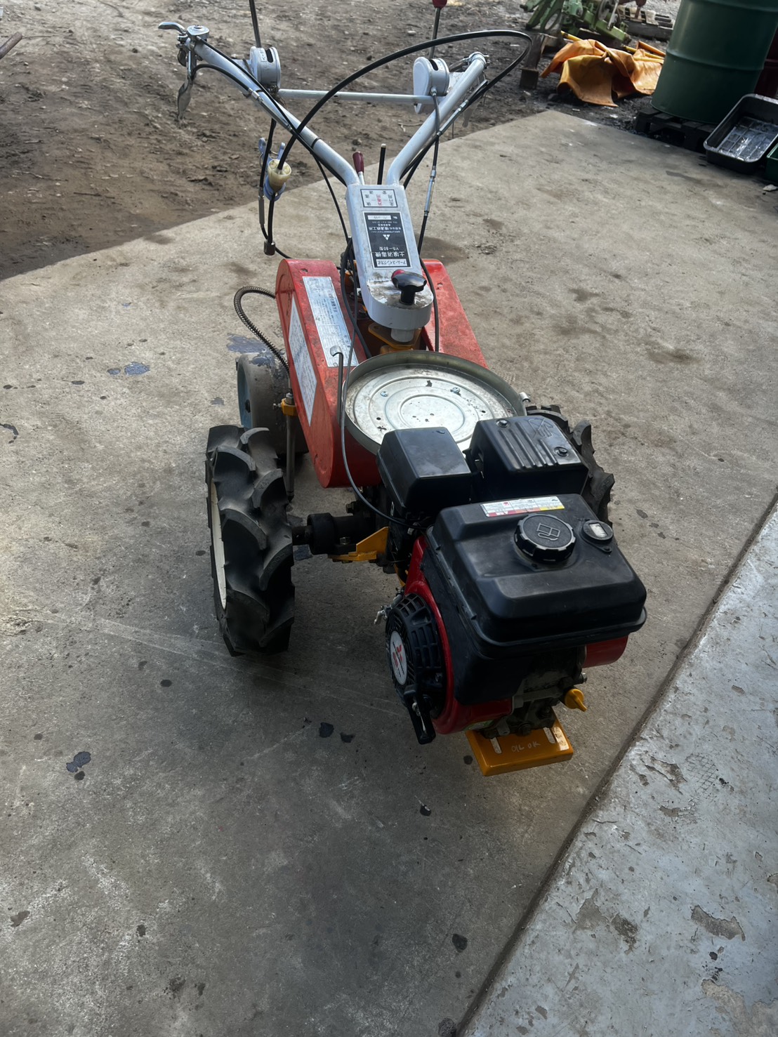 横溝鉄工所　土壌消毒機　YS-80型